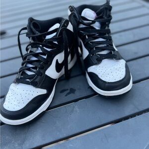 Panda Dunk Nike Black and White Mids